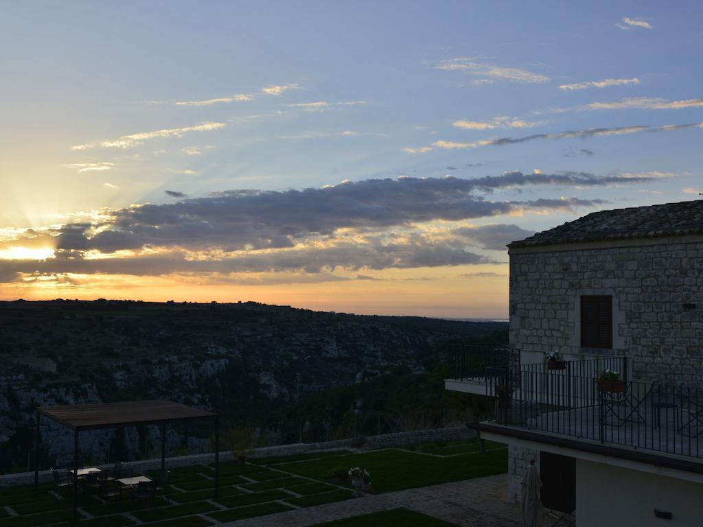 Casa Al Castello Pensionat Ragusa Eksteriør billede